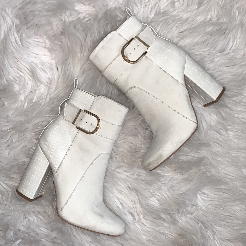 Ankle White Booties w/ Heel